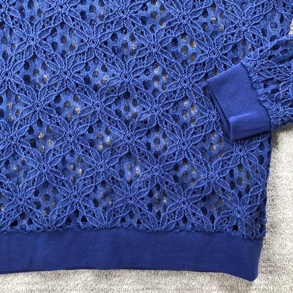 Wet Seal NWT Blue Open Lace Floral Top - Picture 6 of 6